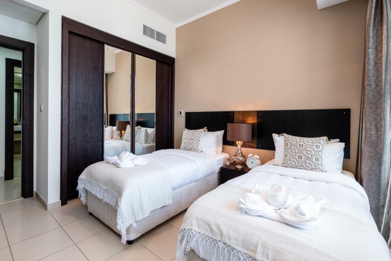 Maison Privee - Big, Bright, Luxury Marina Views Apt Next To Beach 迪拜 外观 照片