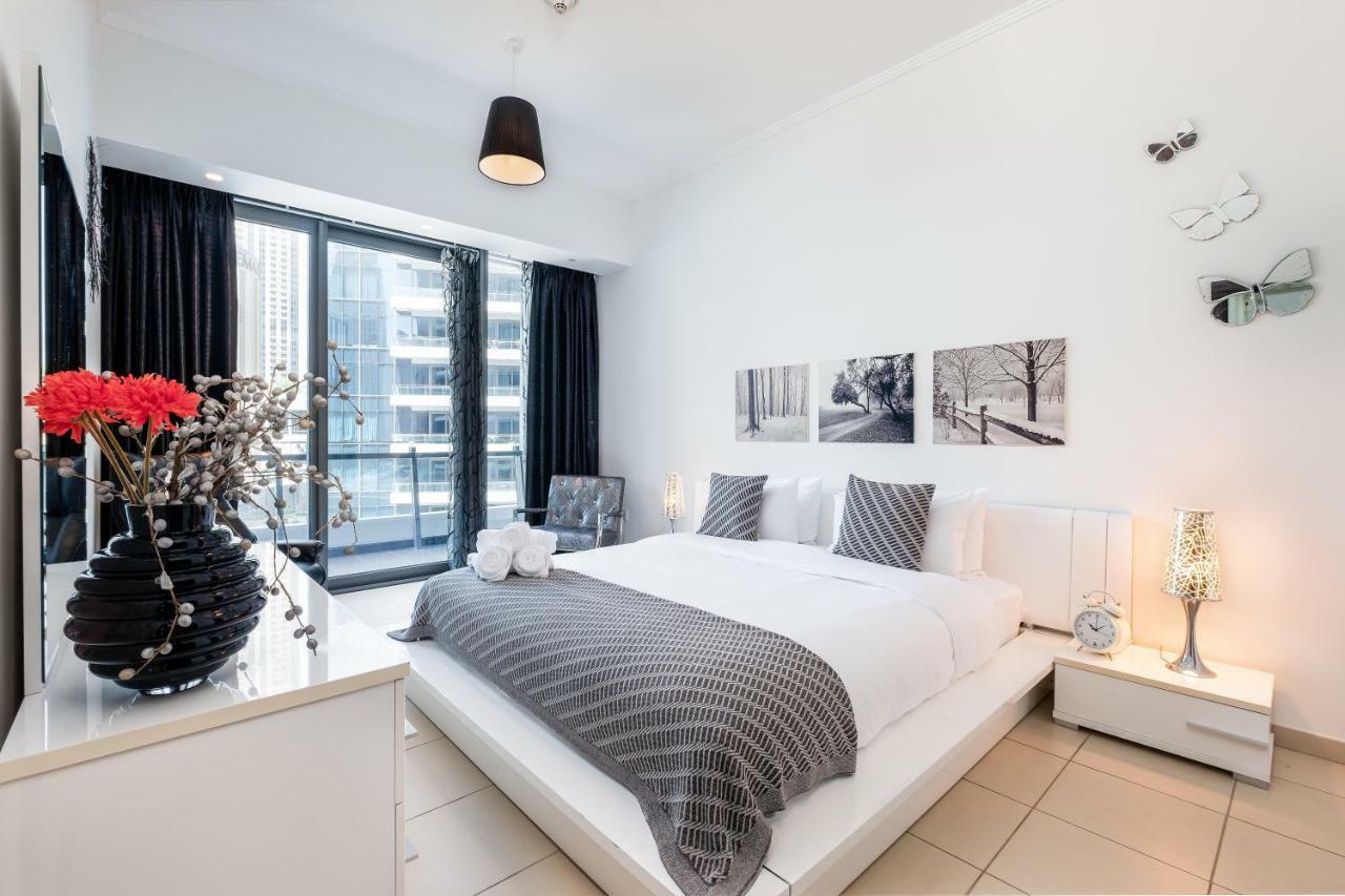 Maison Privee - Big, Bright, Luxury Marina Views Apt Next To Beach 迪拜 外观 照片